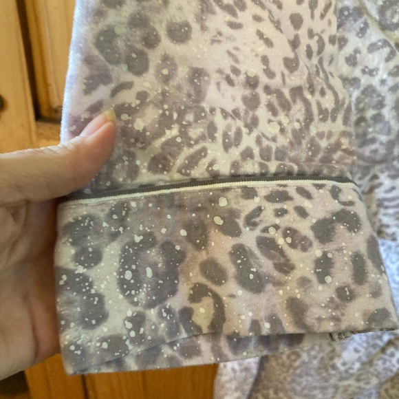 Women Victoria’s Secret gray purple cheetah print 2 piece pajamas size M Long - Picture 5 of 9